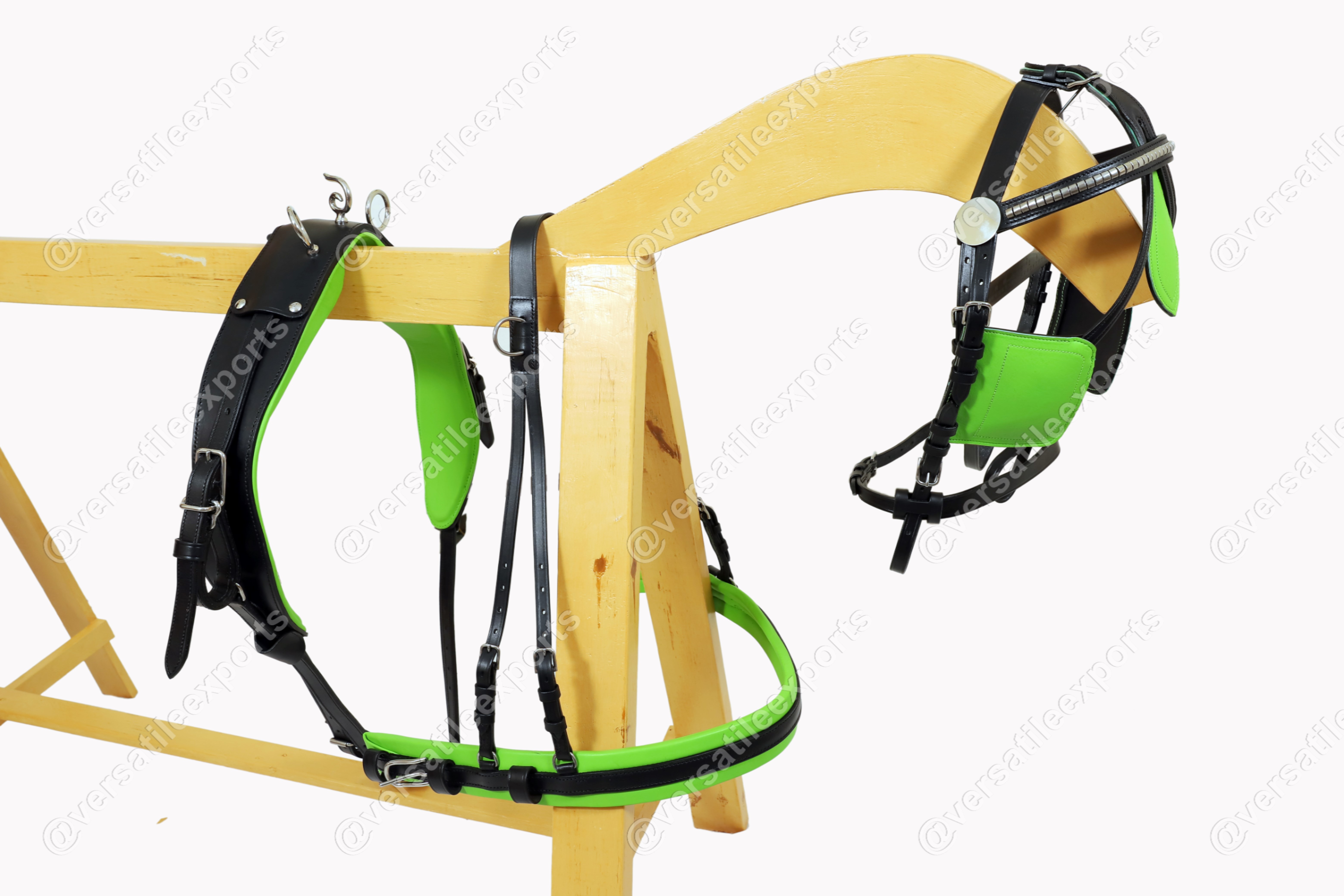 Economic Harness with colour padding